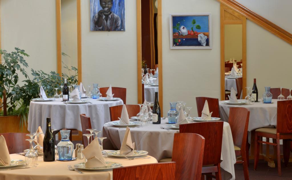 Logis Hotel Le Relais Du Moulin Valençay Exteriér fotografie