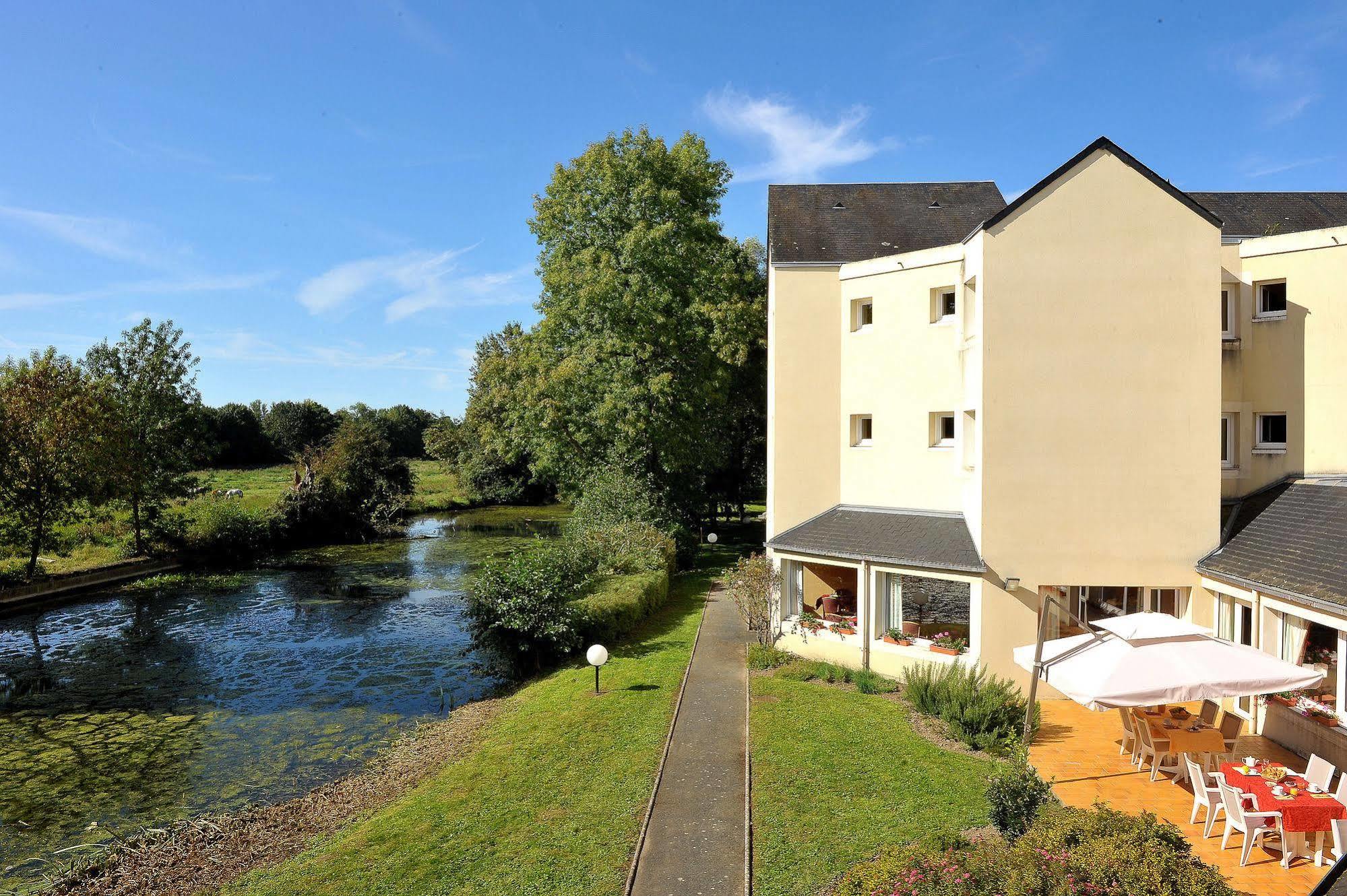 Logis Hotel Le Relais Du Moulin Valençay Exteriér fotografie